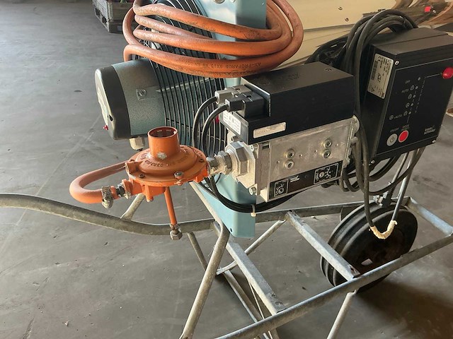 Multifan 2e30-3pp-40 heteluchtkanon - afbeelding 9 van  9