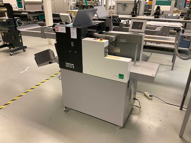 Multigraf touchline cf375 vouwmachine - afbeelding 3 van  9