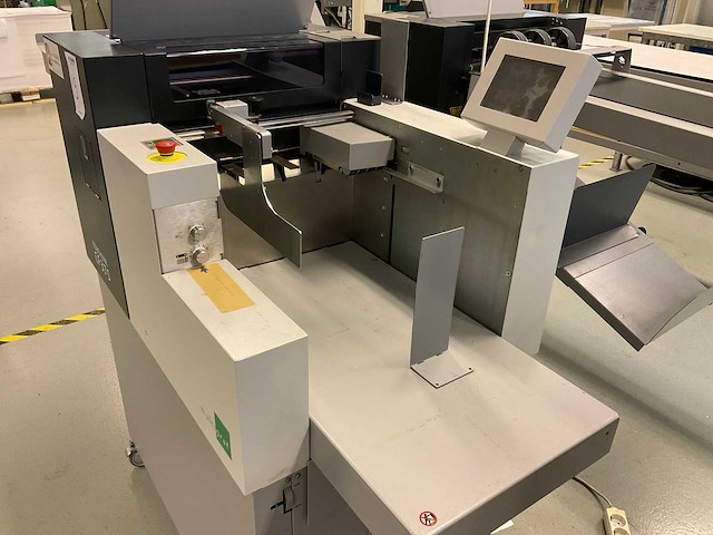 Multigraf touchline cf375 vouwmachine - afbeelding 5 van  9