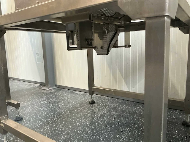 Multihead weigher schud zeef machine met opvoerband - afbeelding 18 van  19