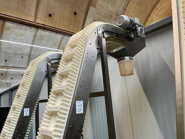 Multihead weigher schud zeef machine met opvoerband - afbeelding 4 van  19