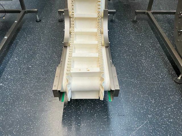 Multihead weigher schud zeef machine met opvoerband - afbeelding 6 van  19