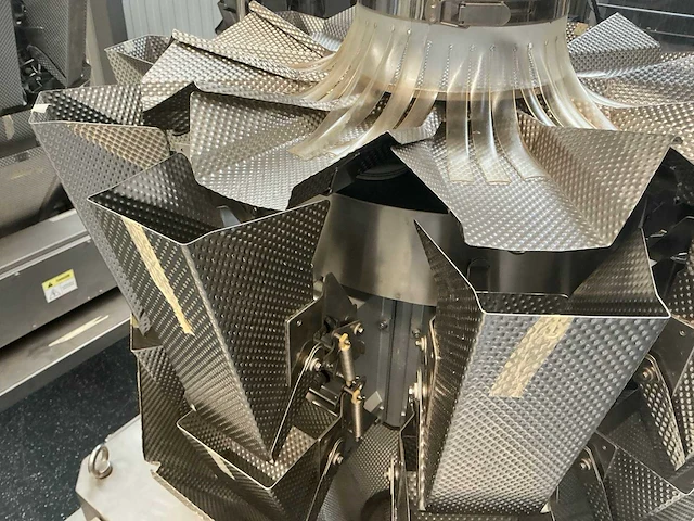 Multihead weigher schud zeef machine met opvoerband - afbeelding 2 van  23