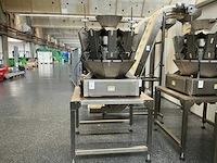 Multihead weigher schud zeef machine met opvoerband - afbeelding 12 van  23