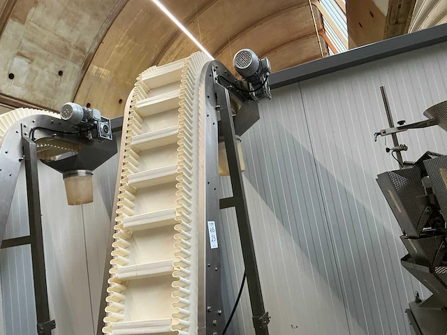 Multihead weigher schud zeef machine met opvoerband - afbeelding 3 van  16