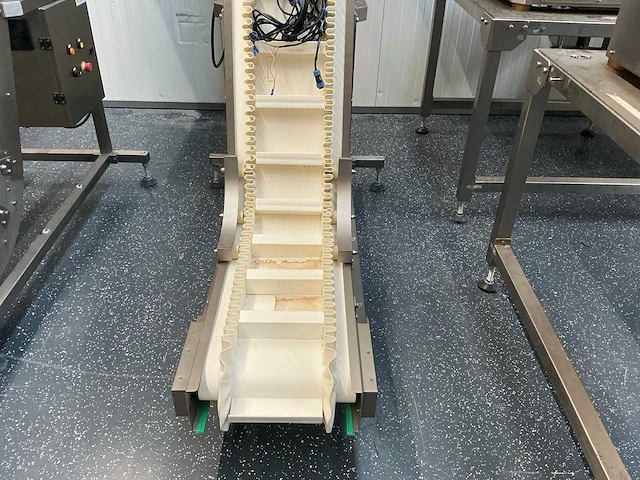 Multihead weigher schud zeef machine met opvoerband - afbeelding 4 van  16