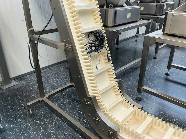 Multihead weigher schud zeef machine met opvoerband - afbeelding 5 van  16