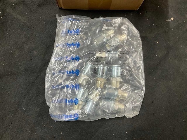 Multimtubo perskoppelingen (150x) - afbeelding 1 van  1