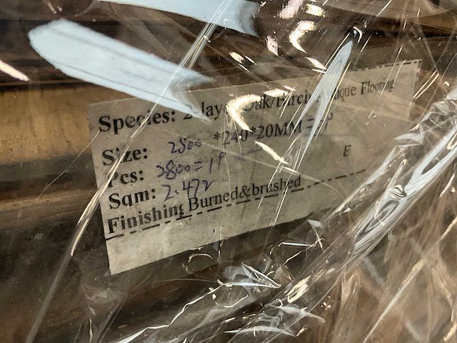 Multiplank eiken antiek gebrand en geborsteld parketvloer (29,36 m2) - afbeelding 5 van  6