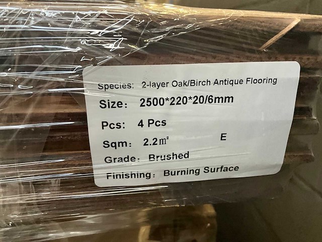 Multiplank eiken antiek gebrand en geborsteld parketvloer (38,5 m2) - afbeelding 2 van  6