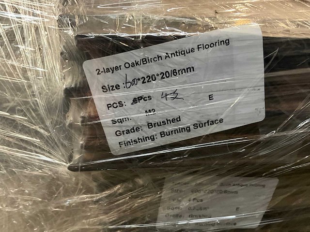 Multiplank eiken antiek gebrand en geborsteld parketvloer (72,08 m2) - afbeelding 5 van  8