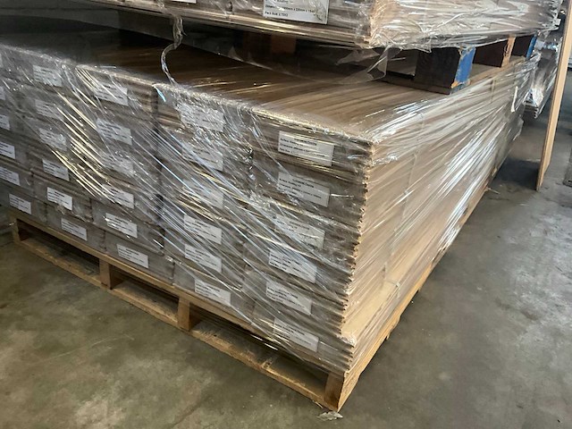 Multiplank eiken knotting hill parketvloer (82,5 m2) - afbeelding 3 van  3