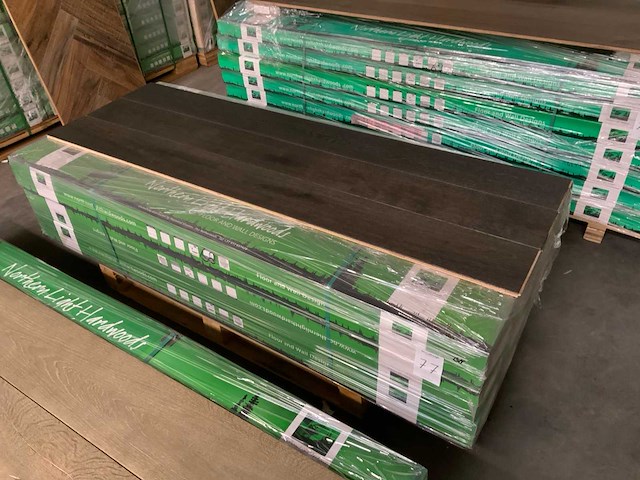 Multiplank eiken natuur (33,84 m2) - afbeelding 1 van  1