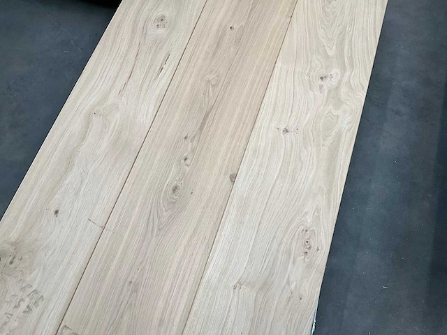 Multiplank eiken rustiek a/b parketvloer (5,37 m2) - afbeelding 1 van  3