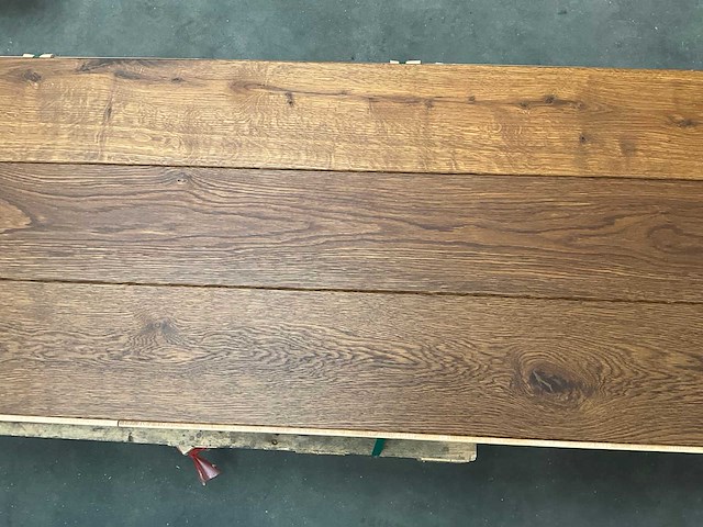 Multiplank eiken rustiek a/b parketvloer (7,09 m2) - afbeelding 1 van  3