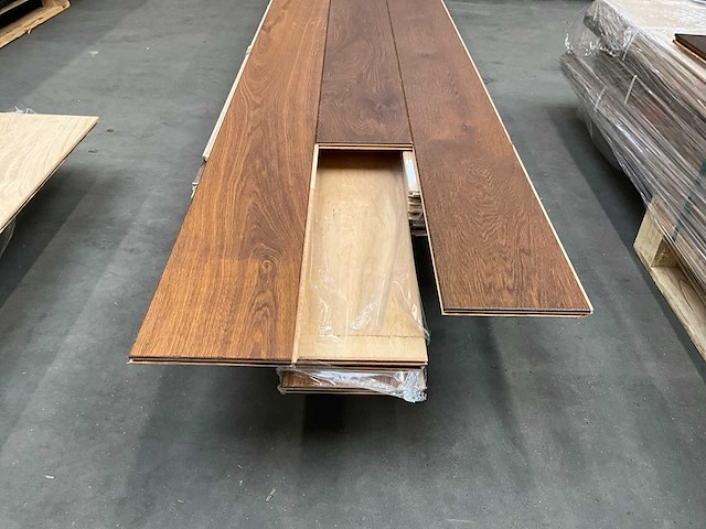 Multiplank eiken rustiek a/b parketvloer (7,09 m2) - afbeelding 2 van  3