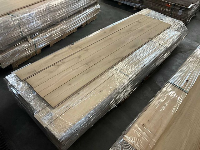 Multiplank eiken rustiek b parketvloer (27 m2) - afbeelding 5 van  5