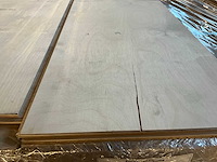 Multiplank eiken shrunk parketvloer (42,9 m2) - afbeelding 1 van  4