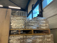 Multiplank eiken shrunk parketvloer (42,9 m2) - afbeelding 4 van  4