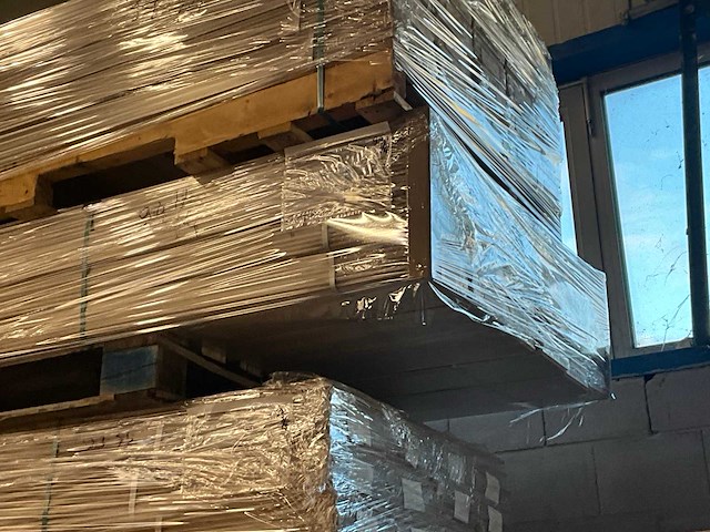 Multiplank europees eiken antiek parketvloer (54 m2) - afbeelding 2 van  3