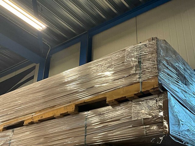 Multiplank europees eiken antiek parketvloer (54 m2) - afbeelding 2 van  2