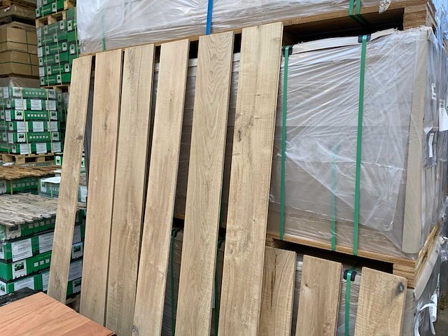 Multiplank europees eiken “craftwood” (92,8 m2) - afbeelding 4 van  5