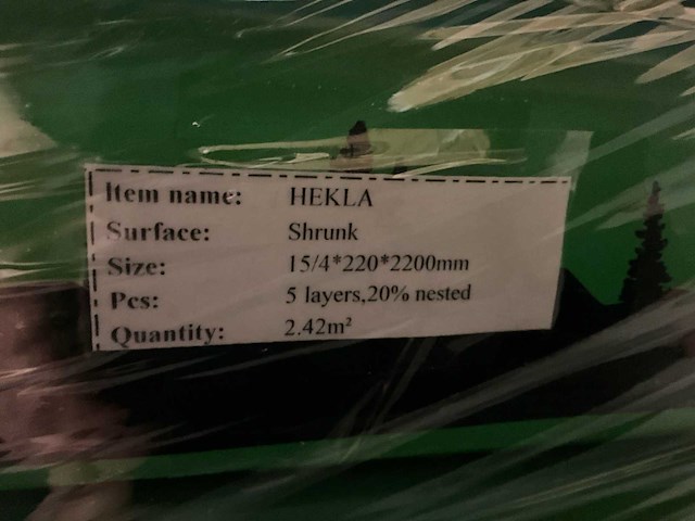 Multiplank europees eiken shrunk parketvloer (30,49 m2) - afbeelding 2 van  3