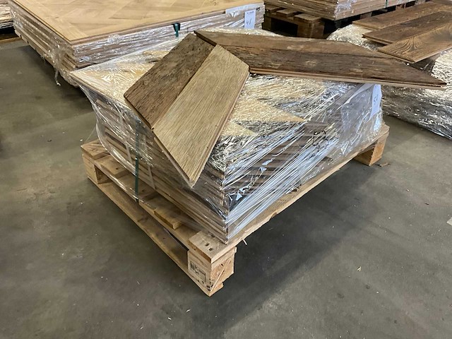 Multiplank hongaarse punt 45° cotswolds (oud eiken) parketvloer (3,22 m2) - afbeelding 3 van  3