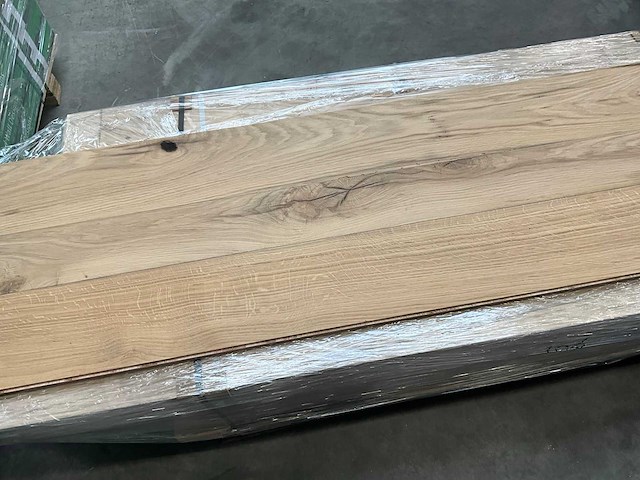 Multiplank oud eiken (reclaimed) parketvloer (20,13 m2) - afbeelding 1 van  6