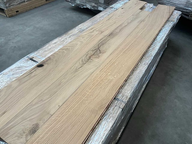 Multiplank oud eiken (reclaimed) parketvloer (20,13 m2) - afbeelding 2 van  6