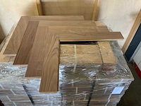 Multiplank visgraat amerikaans noten fas (26,68 m2) - afbeelding 1 van  2