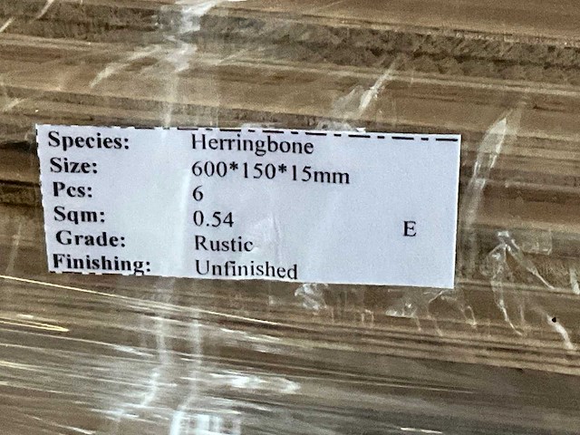 Multiplank visgraat eiken rustiek a/b parketvloer (106,65 m2) - afbeelding 3 van  4