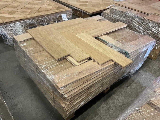 Multiplank visgraat eiken select parketvloer (7,37 m2) - afbeelding 2 van  2