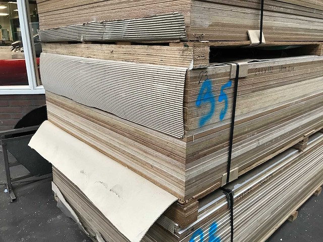 Multiplex paintplex 2440x1220x18mm (23x) - afbeelding 2 van  3