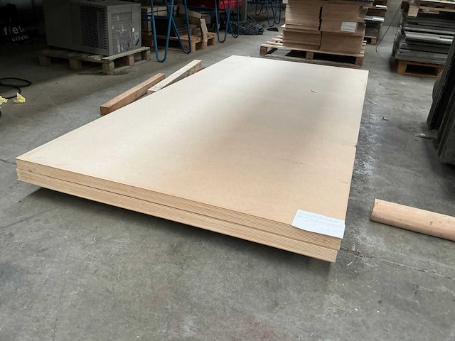 Multiplex plaat (2x) - afbeelding 1 van  1