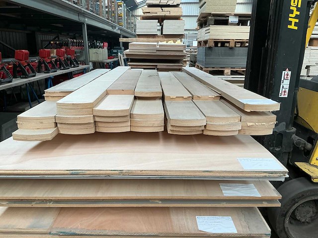 Multiplex planken (32x) - afbeelding 2 van  2