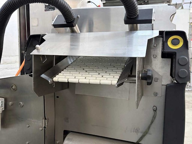 Multivac - 2009 - r105 - dieptrekverpakkingsmachine - afbeelding 3 van  12