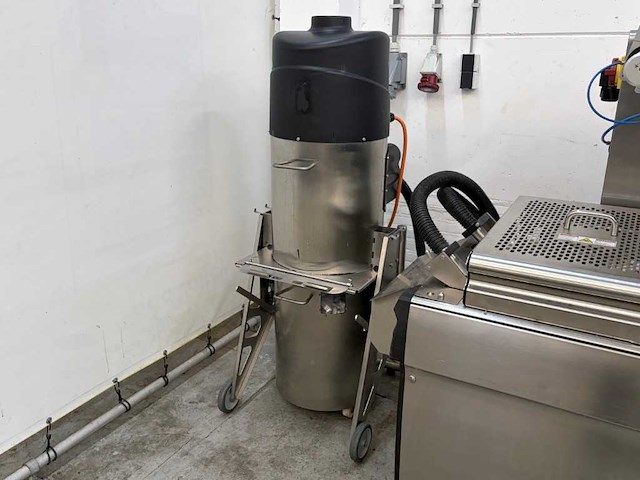 Multivac - 2009 - r105 - dieptrekverpakkingsmachine - afbeelding 12 van  12