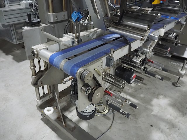 Multivac - afbeelding 28 van  31