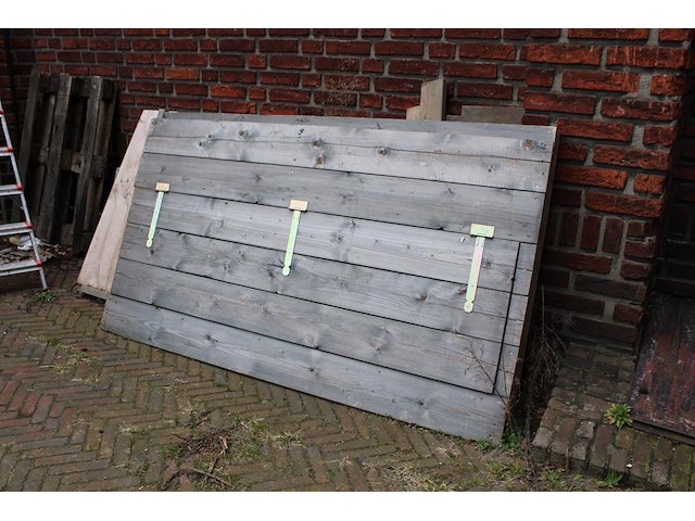 Munten verkoopbox afm. ca. 115 x 115 x 209 cm. - afbeelding 2 van  3