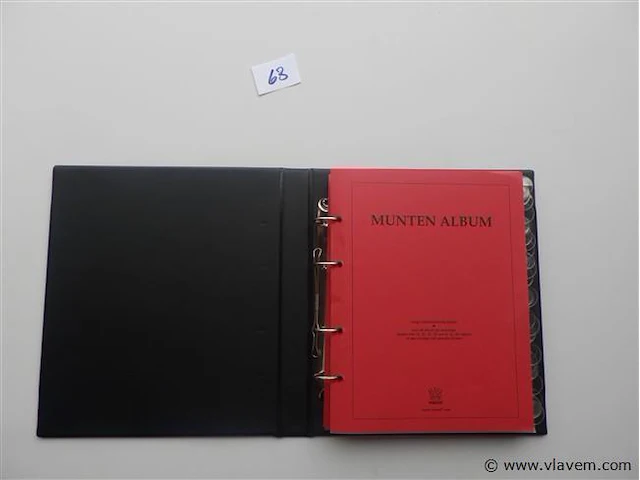 Muntenkaft met enkele munten en lege muntbladen - afbeelding 4 van  6