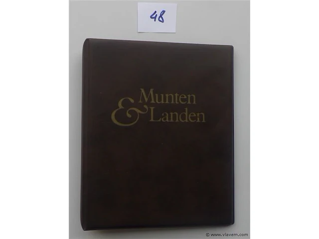 Muntenkaft met indische munten - afbeelding 1 van  8