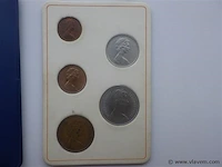 Muntenset - britains's first decimal coins - afbeelding 4 van  5