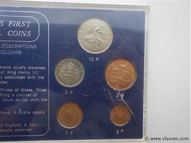 Muntenset - britains's first decimal coins - afbeelding 2 van  3