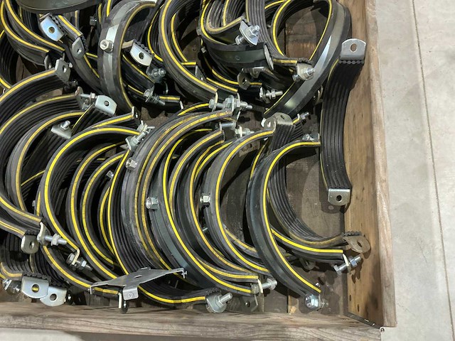 Mupro 267dgl partij montagebeugels - afbeelding 1 van  3