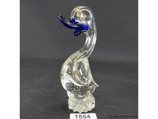 Murano?. glas sculptuur in de vorm van een zwaan - afbeelding 1 van  5