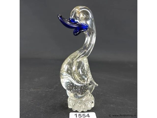 Murano?. glas sculptuur in de vorm van een zwaan - afbeelding 1 van  5