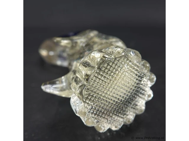 Murano?. glas sculptuur in de vorm van een zwaan - afbeelding 5 van  5