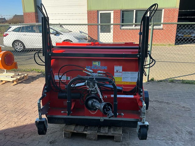 Muratori mt31rh 130 klepelmaaier met opvangbak - afbeelding 2 van  4