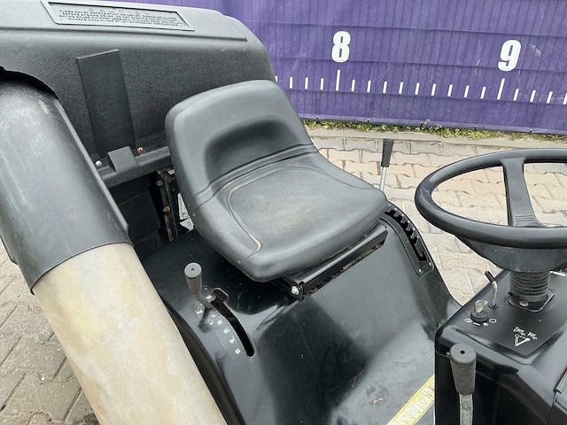 Murray - 110/96 - zitmaaier - afbeelding 6 van  10